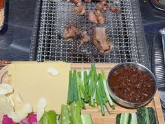 -马路牙子烧烤音乐酒馆(望京店)