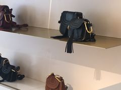-伦敦比斯特购物村