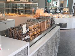 -麦山伴茶(中骏世界城店)