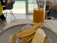 -The Sunny Side Cafe Station 1