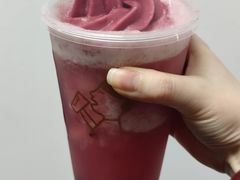 冰山杨梅桃-喜茶(上海泰禾大厦店)