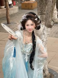 -一揽芳华汉服旗袍体验馆(拙政园店)