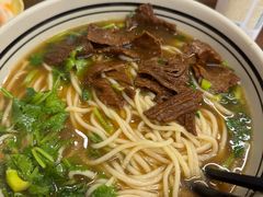 -小马牛肉面·牛骨熬制(南京博物院店)