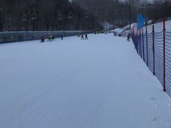 -亚布力新体委滑雪场