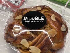 -DOUBLE HAPPINESS 双喜面包咖啡