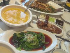 -梅利汴京烤鸭•开封豫菜地标店(东大街店)