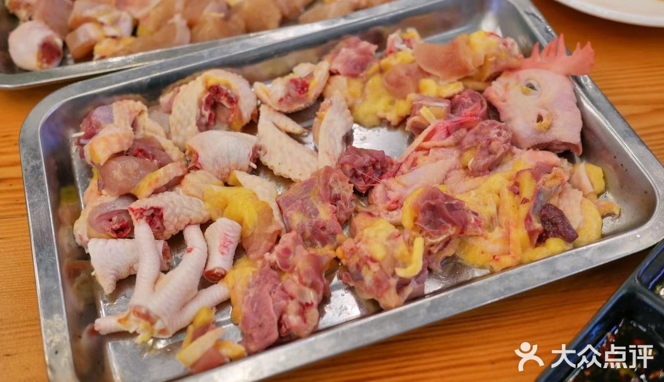 炭炉羊肉鸡煲-温暖滋味，鸡肉新鲜滋补