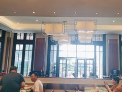 -亚龙湾希尔顿自助餐厅·海鲜·烧烤·沙滩BBQ·现场乐队
