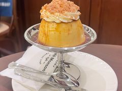 -Café Monson