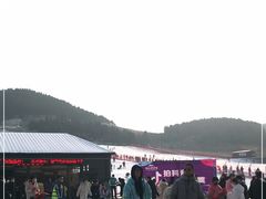 -青州驼山滑雪场