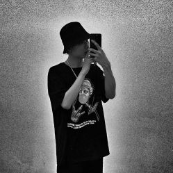 -HANYI韩艺形象店