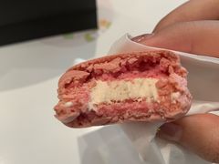 玫瑰马卡龙-Pierre Marcolini(德基广场店)