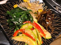 -山川小町·极番烧肉(新地假日广场店)