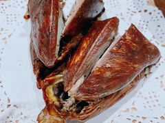 黄泥烧鸽子-燕郊烧鸽子(酷车小镇店)