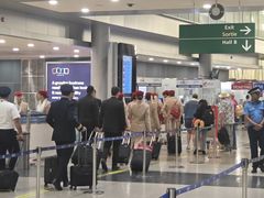 -西沃古尔·拉姆古兰爵士国际机场