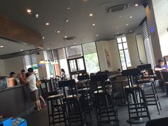 大堂-星巴克(衡阳崇盛晶珠广场店)