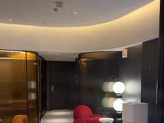 -朵兰达V酒店(长沙砂子塘地铁站店)
