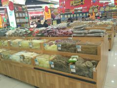 -大润发购物广场名烟名酒(九全嘉国际店)