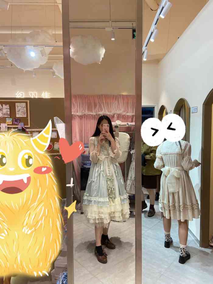 十二光年(龙湖滨江天街店)-"92杭州这家自助式少女心jk体验馆真的太