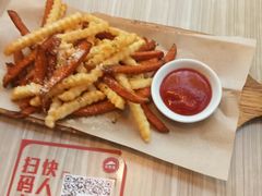 -必胜客(大坪英利店)