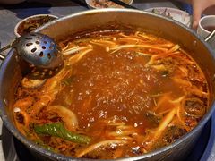 -野山舂·贵州现舂酸汤牛肉(民生路店)