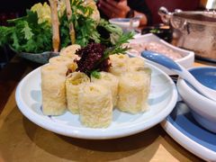-左庭右院鲜牛肉火锅(金山万达店)