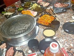 -啊美丽炭火烤肉(滑翔一店)
