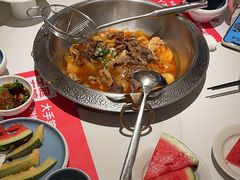 -左庭右院鲜牛肉火锅(金山万达店)
