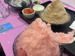 新鲜草莓棉花甜-Ice Monster冰馆·CNN评选全球十大甜品(国贸商城店)
