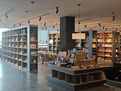 -魔方城市书房(中街益田店)