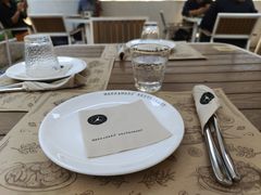 -Mark&Mars Restaurant