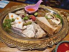 -米德维奇俄式西餐厅(西六道街店)