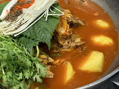 -喇喇排骨火锅·传统韩式脊骨汤(望京西园总店)