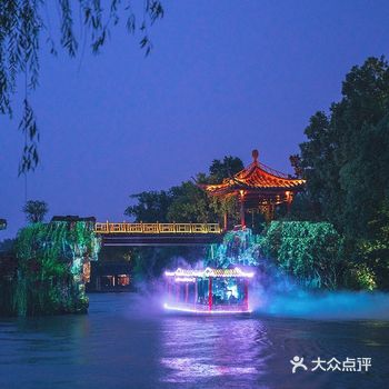 扬州瘦西湖真会玩，唯美精彩的夜游一秒穿越千年