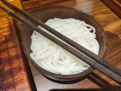 -良米山·云南野生菌过桥米线(上海首店)