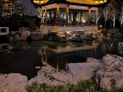 -上海滴水湖皇冠假日酒店