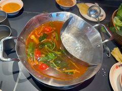 -由衷贵州酸汤牛肉火锅(新桥店)