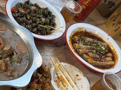 -郑记•不夜城烧烤•龙虾•虾蟹(黄鹤楼店)