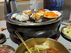 -围炉肉舍丹东海鲜烤肉·烤活鳗(步行街店)