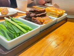 烙饼卷带鱼-壹零捌道·北京烤鸭(车公庄店)