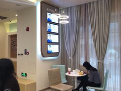 -维乐口腔(美维云门诊陆家嘴店)