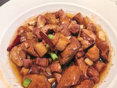 泉水香干烧肉-简小舍·民间手艺菜(武昌江滩店)