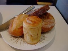 四种餐前面包-Caprice(香港四季酒店)