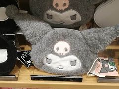 -名创优品(广州萝岗万达广场店)