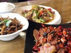 -隔壁老王·家常云南菜(花巷店)