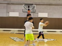 -梦想之巅·青少年篮球·羽毛球·培训中心(西站店)