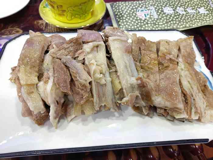 清真·春台手抓(总店)-"[薄荷]环境:环境中规中矩吧 [服务铃.