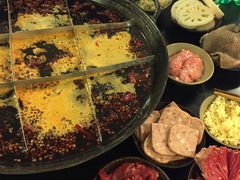 -岗上渣渣老火锅(两路口店)