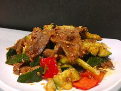 酱牛肉拌黄瓜-韩时烤肉(丰科万达广场店)