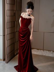 -不晚国际婚纱礼服
